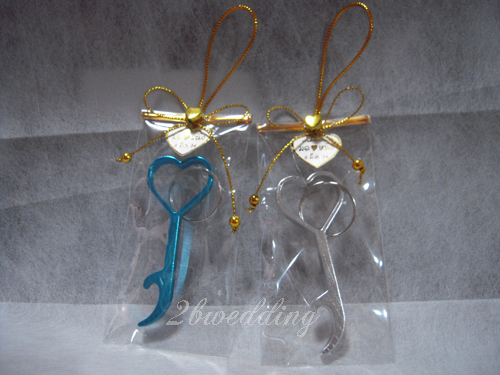 ที่เปิดขวดรูปหัวใจพร้อมติดโบร์และติดชื่อ 9.5 บาท