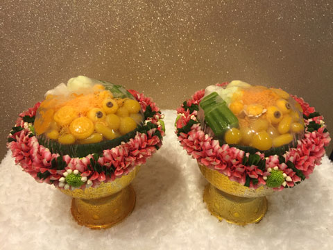 พานขนมมงคล 9 อย่าง